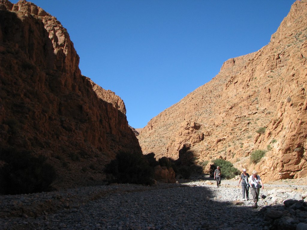 14-The gorge is widening into the Dades valley.jpg - The gorge is widening into the Dades valley